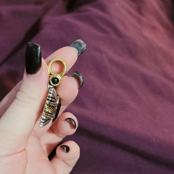 Silver & gold tone vintage pendant black stone - Picture 4 of 5